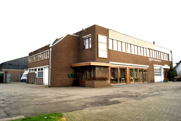 Zwetsloot kunststof kozijnen Fabriek Hazerswoude